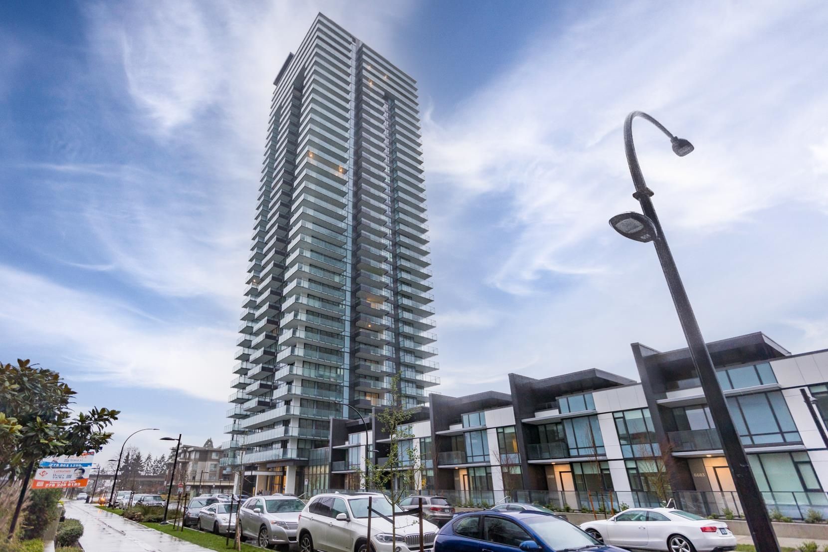 Main Photo: 2102 6699 DUNBLANE Avenue in Burnaby: Metrotown Condo for sale (Burnaby South)  : MLS®# R2853258
