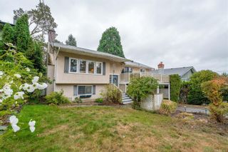 Photo 1: 943 Verdier Ave in Central Saanich: CS Brentwood Bay House for sale : MLS®# 917910