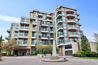 Photo 1: 207 10 RENAISSANCE Square in New Westminster: Quay Condo for sale in "MURANO LOFTS" : MLS®# R2573539