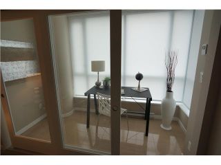 Photo 4: # 904 833 SEYMOUR ST in Vancouver: Downtown VW Condo for sale in "CAPITOL RESIDENCES" (Vancouver West)  : MLS®# V1022417