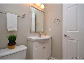 Photo 7: 102 710 Massie Dr in VICTORIA: La Langford Proper Row/Townhouse for sale (Langford)  : MLS®# 610225