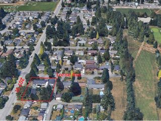 Photo 1: 11312 207 Street in Maple Ridge: Southwest Maple Ridge House for sale : MLS®# R2872308