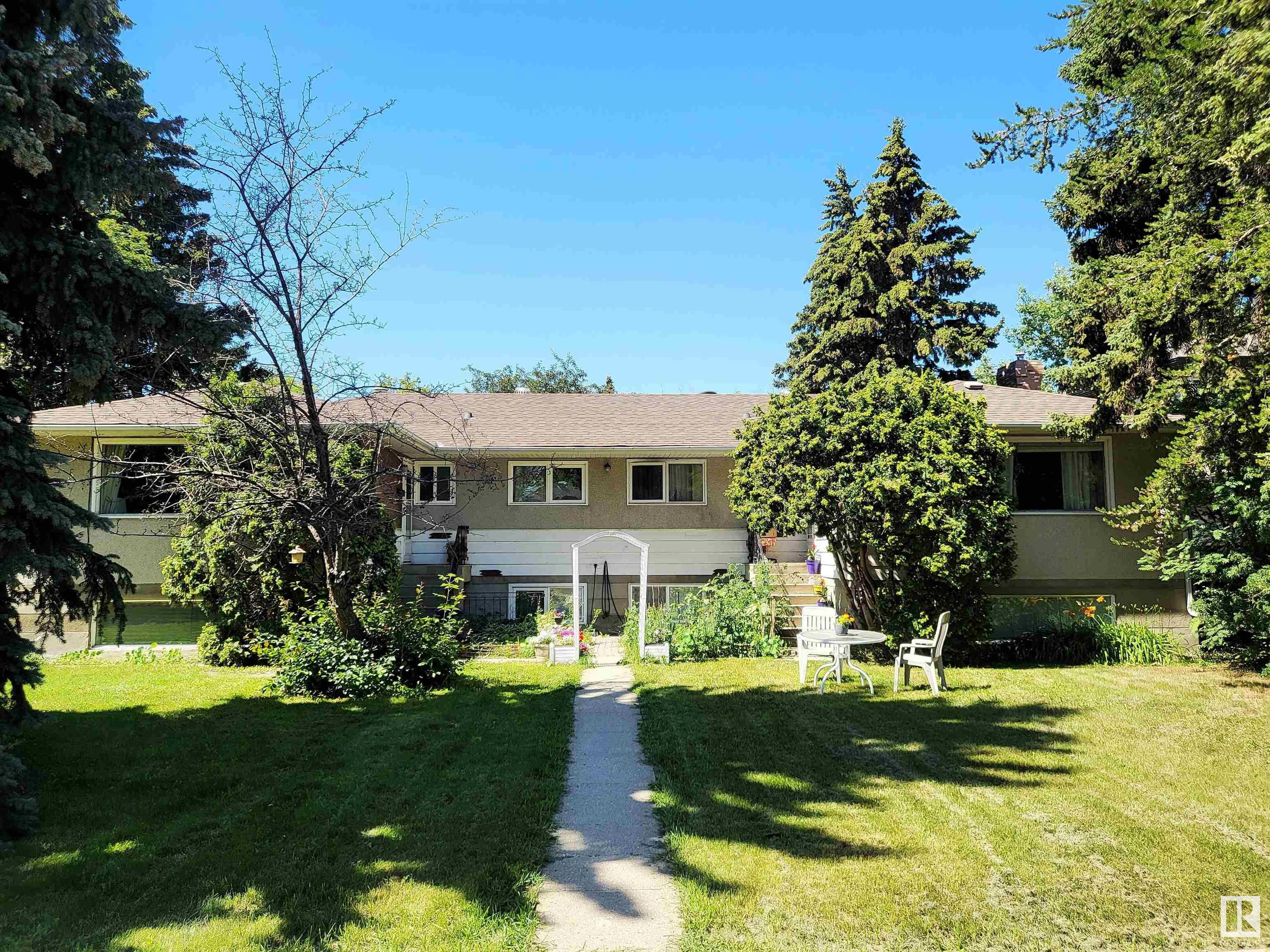 Main Photo: 10202 76 Street in Edmonton: Zone 19 House Fourplex for sale : MLS®# E4314681