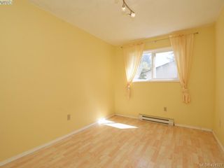 Photo 13: 687 Marlisa Pl in VICTORIA: La Langford Proper Half Duplex for sale (Langford)  : MLS®# 838034