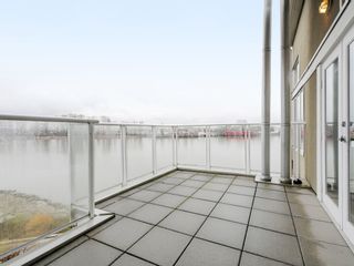Photo 19: 17 2138 E KENT AVENUE SOUTH Street in Vancouver: South Marine Condo for sale in "Captain's Walk" (Vancouver East)  : MLS®# R2418977