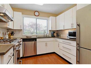Photo 2: 327 E 11TH Street in North Vancouver: Central Lonsdale 1/2 Duplex for sale : MLS®# V1119339