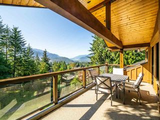Photo 5: 40543 THUNDERBIRD Ridge in Squamish: Garibaldi Highlands House for sale : MLS®# R2404519
