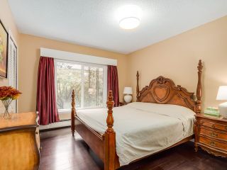 Photo 12: 77 DESSWOOD Place in West Vancouver: Glenmore House for sale : MLS®# V1090987