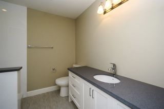 Photo 4: 21 32921 14 Avenue in Mission: Mission BC Townhouse for sale in "Southwynd Hills" : MLS®# R2130256