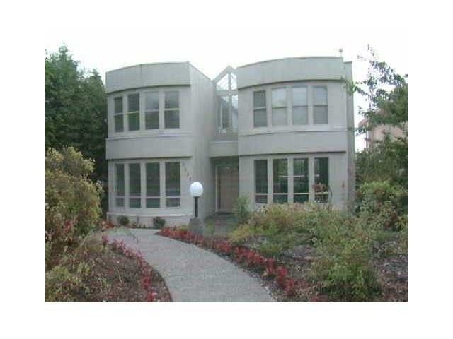 Main Photo: 1288 GORDON AV in West Vancouver: Ambleside House for sale : MLS®# V1013348