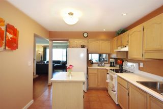 Photo 8: 120 1140 CASTLE Crescent in Port Coquitlam: Citadel PQ Townhouse for sale in "THE UPLANDS" : MLS®# R2082560