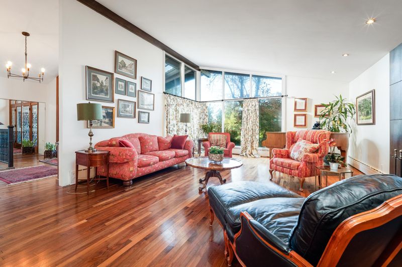 FEATURED LISTING: 6182 COLLINGWOOD Place Vancouver