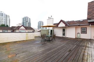 Photo 14: 404 3668 RAE Avenue in Vancouver: Collingwood VE Condo for sale in "RAE COURT" (Vancouver East)  : MLS®# R2350560