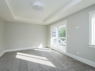 Photo 6: 924 Blakeon Pl in Langford: La Olympic View House for sale : MLS®# 861335