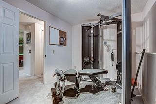 Photo 23: 8 Woodborough Place SW in Calgary: Woodbine Detached for sale : MLS®# C4263304