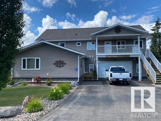FEATURED LISTING: A513 2 Avenue Rural Wetaskiwin County