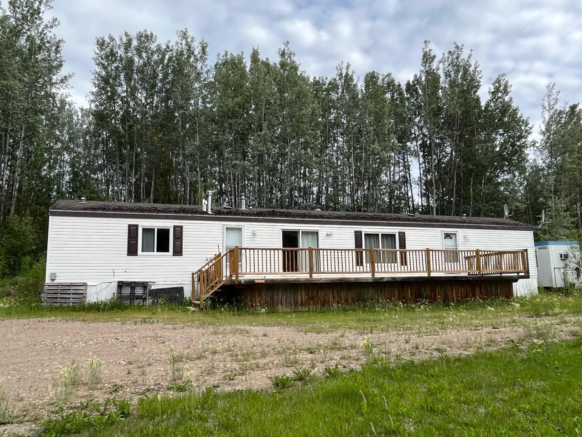 Main Photo: 19 PEBBLE Drive in Fort Nelson: Fort Nelson -Town Manufactured Home for sale : MLS®# R2772145