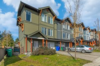 Main Photo: 495 Stirling Ave in Nanaimo: Na University District Row/Townhouse for sale : MLS®# 961556