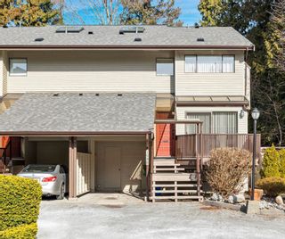 Photo 1: 1530 WOODS Drive in North Vancouver: Capilano NV Townhouse for sale : MLS®# R2756286