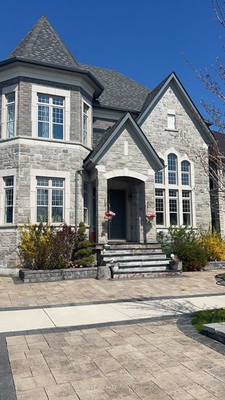 Photo 2: 13 John Carroll Drive in Brampton: Toronto Gore Rural Estate House (2-Storey) for sale : MLS®# W8295406