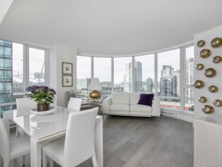 Photo 1: 1207 233 ROBSON Street in Vancouver: Downtown VW Condo for sale in "TV TOWERS" (Vancouver West)  : MLS®# R2182035