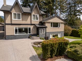 Photo 2: 615 BURLEY Drive in West Vancouver: Cedardale House for sale : MLS®# R2877642