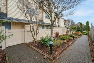 Photo 35: 3 1953 Lisnoe Ave in Central Saanich: CS Saanichton Row/Townhouse for sale : MLS®# 920168