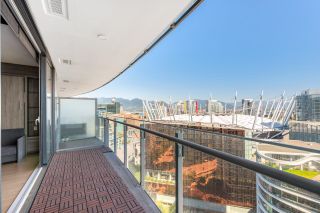 Photo 15: 2410 89 NELSON Street in Vancouver: Yaletown Condo for sale in "The Arc" (Vancouver West)  : MLS®# R2816778