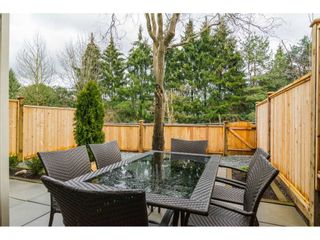 Photo 2: 205 27411 28 Avenue in Langley: Aldergrove Langley Townhouse for sale in "ALDERVIEW" : MLS®# R2149929