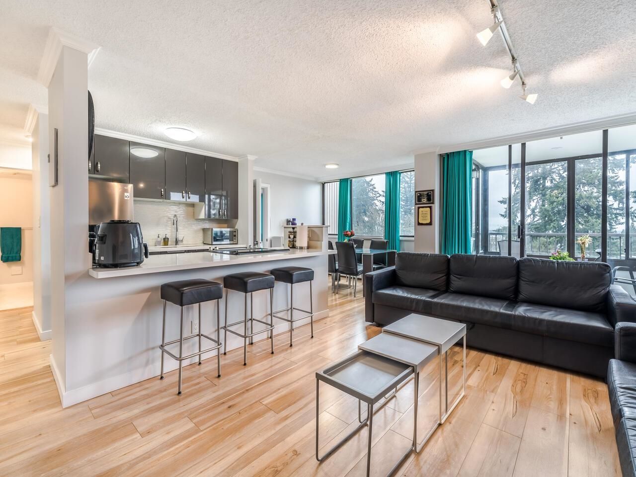Main Photo: 702 740 HAMILTON Street in New Westminster: Uptown NW Condo for sale in "THE STATESMAN" : MLS®# R2682605