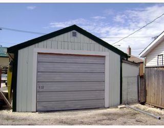 Photo 10: 241 GATEWAY Road in WINNIPEG: East Kildonan Residential for sale (North East Winnipeg)  : MLS®# 2912436