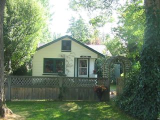 Photo 1: 2836 McKenzie in Surrey,: Crescent Bch Ocean Pk. House for sale (South Surrey White Rock)  : MLS®# F2824487