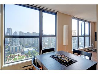 Photo 1: 1705 1238 SEYMOUR Street in Vancouver: Downtown VW Condo for sale in "SPACE" (Vancouver West)  : MLS®# V977863
