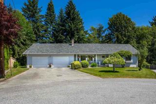 Photo 1: 1524 CYPRESS Way in Gibsons: Gibsons & Area House for sale in "WOODCREEK" (Sunshine Coast)  : MLS®# R2493228
