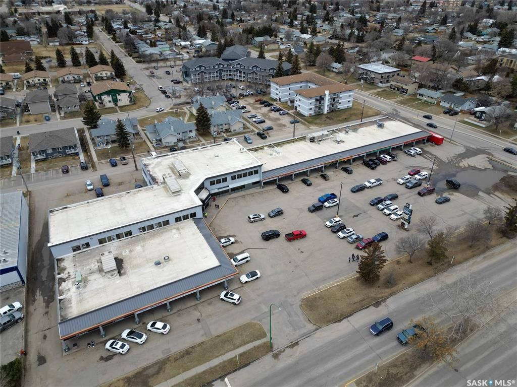 Main Photo: 204 2805 6th Avenue East in Prince Albert: East Hill Commercial for lease : MLS®# SK940733