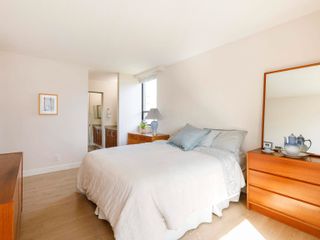 Photo 23: 501 1341 CLYDE Avenue in West Vancouver: Ambleside Condo for sale in "Clyde Garden" : MLS®# R2679428