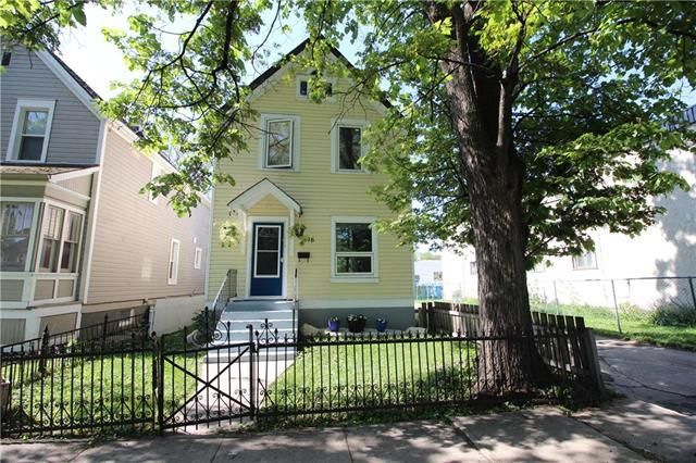 Main Photo: 398 St John's Avenue in Winnipeg: North End Residential for sale (4C)  : MLS®# 1921646