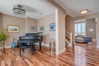 Photo 2: 975 73 Street SW in Calgary: West Springs Detached for sale : MLS®# A2033175