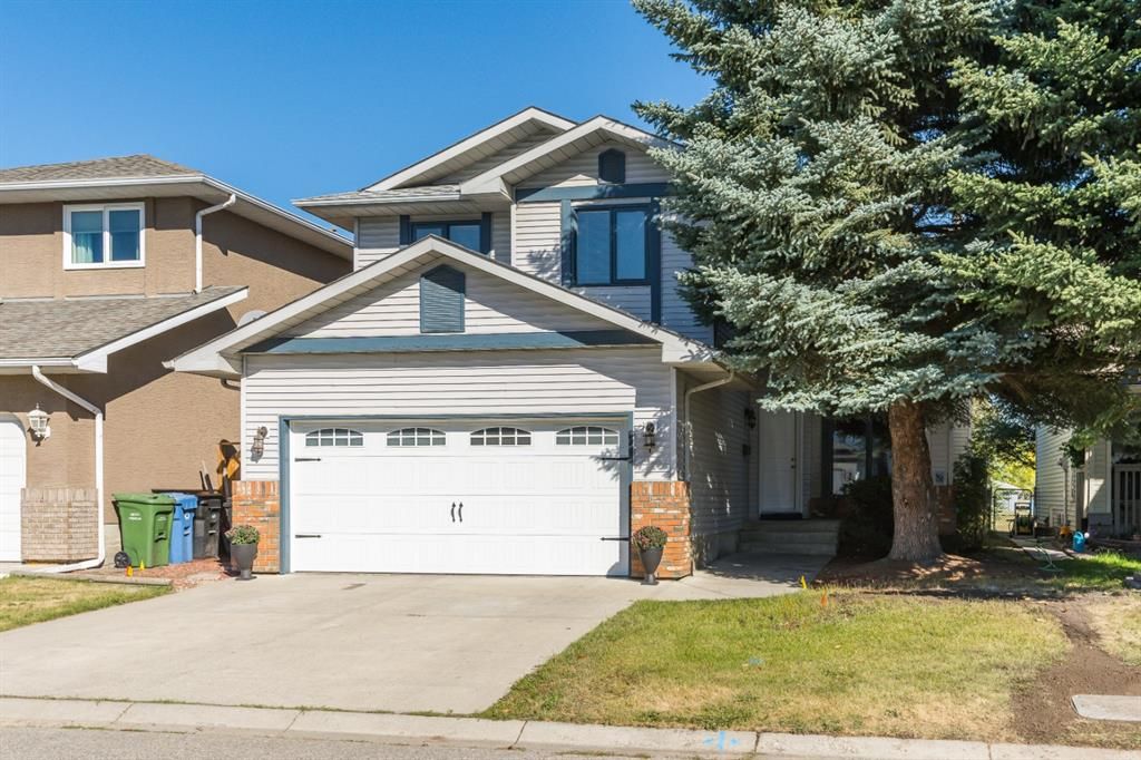 Main Photo: 21 MCKENZIE Place SE in Calgary: McKenzie Lake Detached for sale : MLS®# A1032220