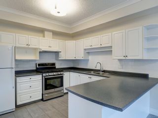 Photo 8: 548 Niagara St in Victoria: Vi James Bay Half Duplex for sale : MLS®# 922127