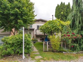 Photo 3: 2349 HAWTHORNE Avenue in Port Coquitlam: Central Pt Coquitlam House for sale : MLS®# R2747623