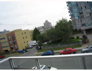Photo 3: 204 1205 W 14TH Avenue in Vancouver: Fairview VW Condo for sale (Vancouver West)  : MLS®# V776933