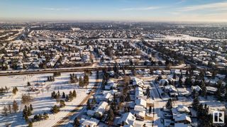 Photo 7: 4216 RAMSAY Crescent in Edmonton: Zone 14 House for sale : MLS®# E4379702