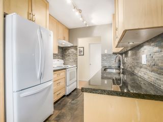 Photo 2: 1236 PREMIER Street in NORTH VANC: Lynnmour Townhouse for sale in "LYNNMOUR VILLAGE" (North Vancouver)  : MLS®# R2006636