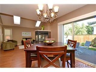 Photo 3: 3211 Ernhill Pl in VICTORIA: La Walfred Row/Townhouse for sale (Langford)  : MLS®# 590123