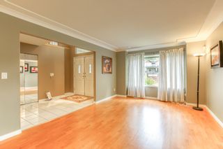 Photo 3: 3318 ROBSON Drive in Coquitlam: Hockaday House for sale in "HOCKADAY" : MLS®# R2473604
