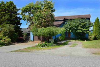 Photo 3: 5233 CHARTWELL Road in Sechelt: Sechelt District House for sale in "SELMA PARK" (Sunshine Coast)  : MLS®# R2155244