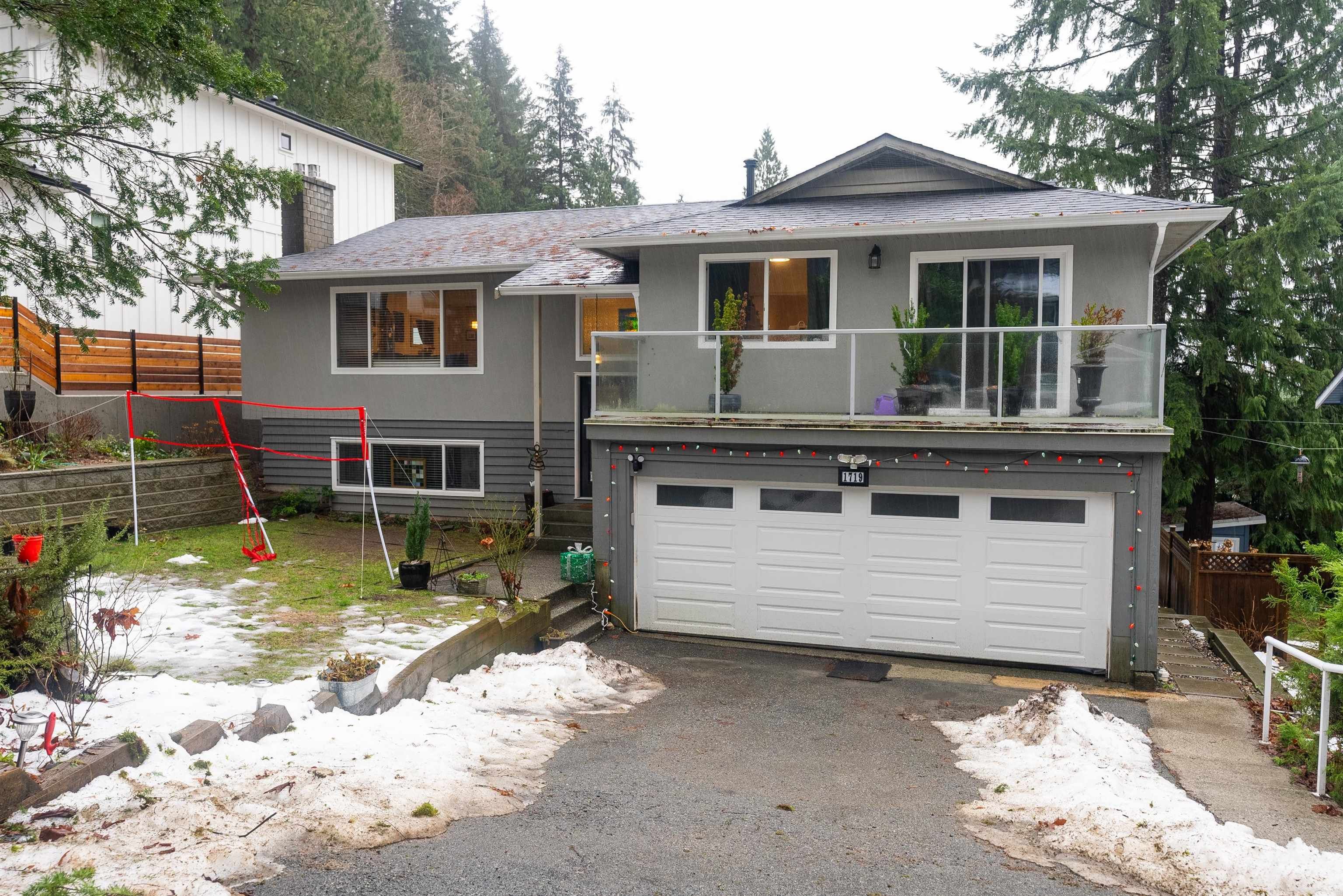 Main Photo: 1719 PETERS RD in North Vancouver: Lynn Valley House for sale : MLS®# R2644618