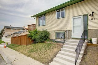 Photo 4: 121 Mckinnon Crescent NE in Calgary: Mayland Heights Semi Detached (Half Duplex) for sale : MLS®# A1245207