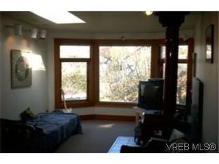 Photo 4: 914 Inskip St in VICTORIA: Es Kinsmen Park House for sale (Esquimalt)  : MLS®# 333570